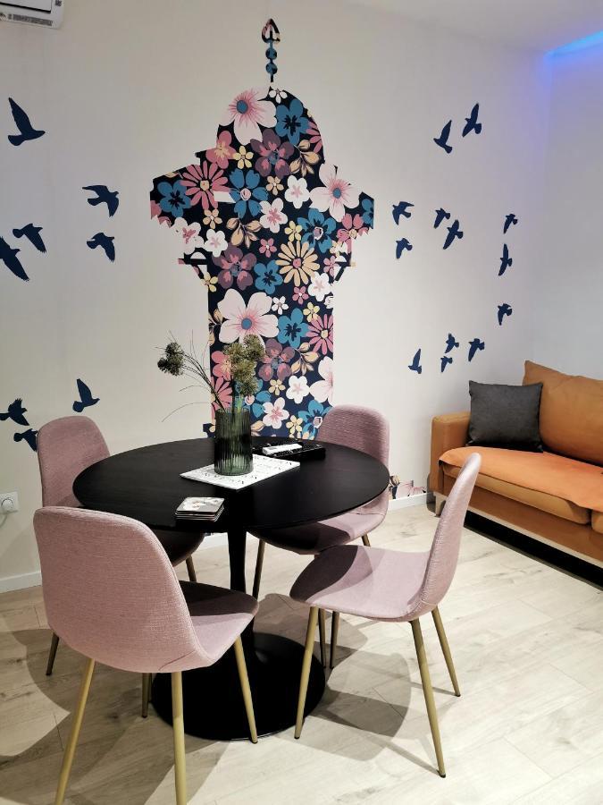 Blue And Rose Cozy - Quiet In The Best Location - Self Check-In - 5Th Floor With Elevator Sarajevo Bagian luar foto